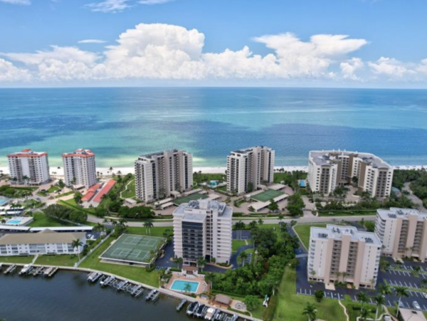 6th floor views Gulf Front of Vanderbilt Beach 3 month rental
